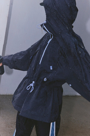 Женский свитер FP Movement Misty Mountain Waterproof Pullover, цвет: Чёрный — фото 3