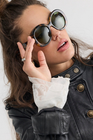 Sunspell Round Sunglasses