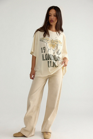 Женская футболка Daydreamer Fleetwood Mac London 1967 Oversized Tee, цвет: Винтажный чайный — фото 3