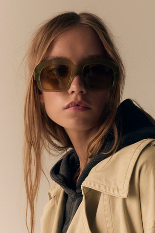 Женские солнцезащитные очки We The Stars Pyramid Prism Sunglasses, цвет: Мох — фото 6