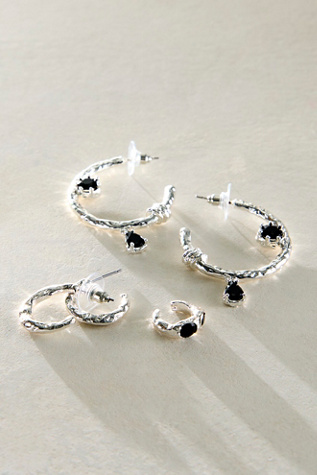 Ensemble de boucles d'oreilles et manchette Nina