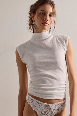 Женская футболка Intimately Keeping It Light Ribbed Muscle, цвет: Слоновая кость — фото 1