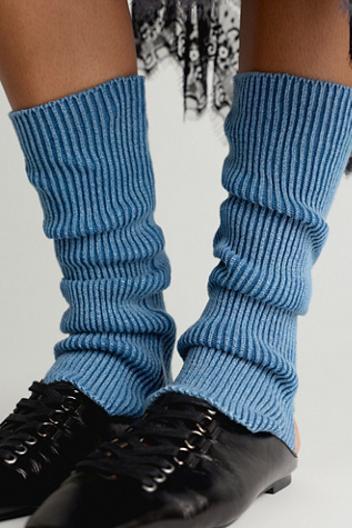 Ribbed Stirrup Legwarmer