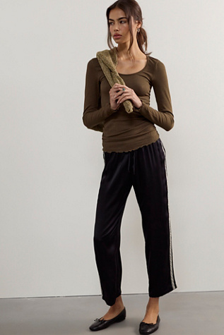 Женский топ Intimately Base Layer Thermal Scoop Neck Long Sleeve, цвет: Fp Beech Leaves — фото 3