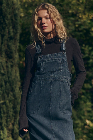 Женское платье Free People Hanson Solid Apron Midi, цвет: Насыщенный синий — фото 3