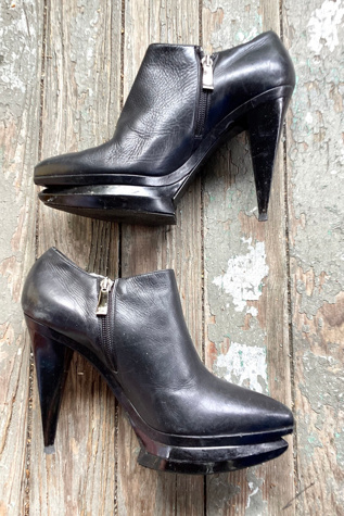 Y2k Gianfranco Ferre Black Leather Stacked Heels Selected by Cherry