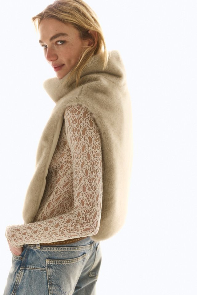 Mountain Muse Faux Fur Dickie #1