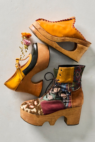 1970s Deadstock Martinelli Patent Leather Mary Janes Heeled Platforms Selected by Cherry