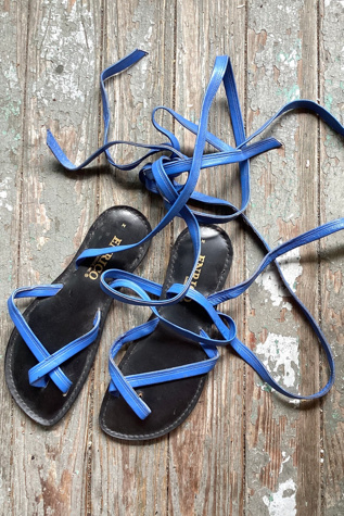 1970s Deadstock ENRICO Blue Leather Lace Up Sandals Selected by Cherry