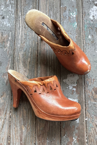 1970s Natural Leather and Wooden Heeled Clogs Selected by Cherry
