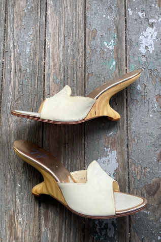 1950s Deadstock Joseph LaRose White Suede Wooden Heel Boomerangs Selected by Cherry