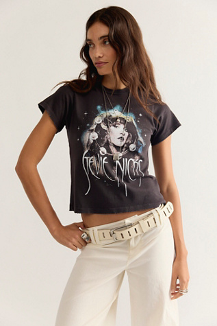 Женская футболка Daydreamer Stevie Nicks Tambourine Crew Neck, цвет: Чёрный