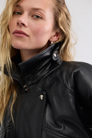Женская куртка Retrofete Sylvana Leather, цвет: Чёрный