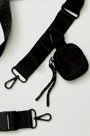 Женская сумка FP Movement Adventure Strap, цвет: Чёрный — фото 3