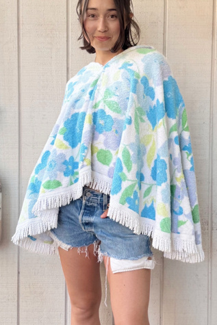 Vintage 1960s Towel Poncho Selected by Kikos Kloset