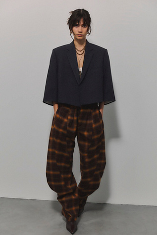 Havre Studio Cropped Boxy Blazer