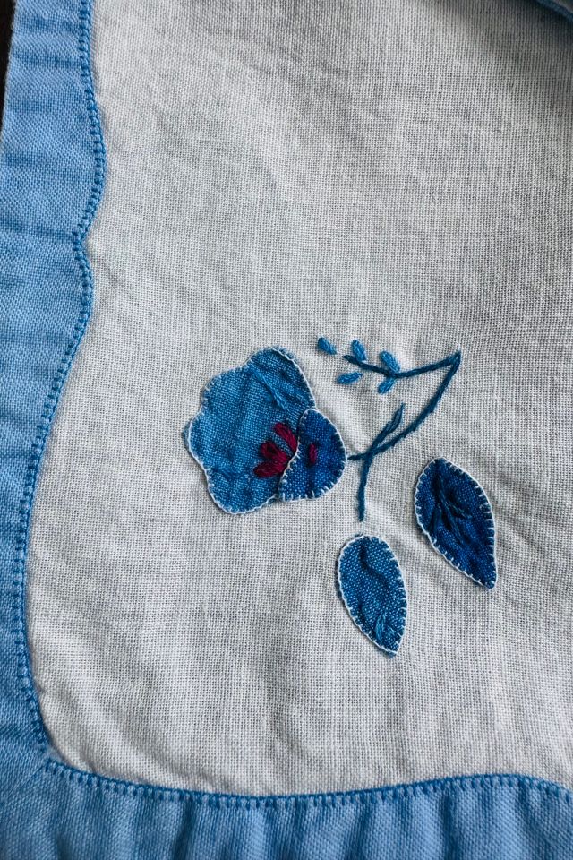 Vintage Blue and White Flower Applique Napkin Set Selected by KA.TL.AK #2