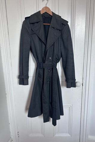 Vintage Dark Gray Trench with Red Zip Out Lining Selected by KA.TL.AK