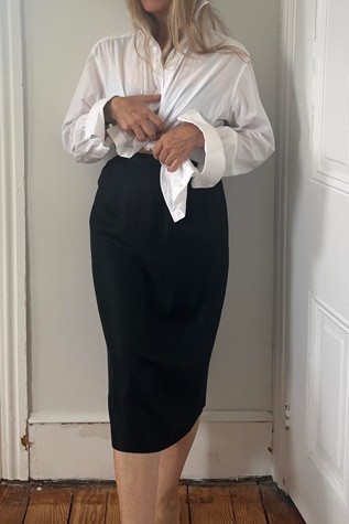 Vintage Classic Black Midi Skirt Selected by KA.TL.AK