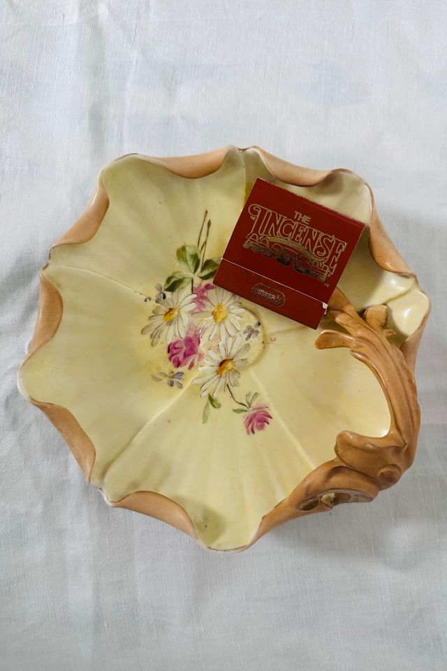 Vintage 1900’s Rudolstadt German Hand Painted Handled Catchall Selected by KA.TL.AK #1