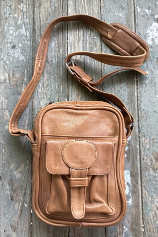Vintage 1980s Brown Leather Shoulder Bag Selected by Cherry