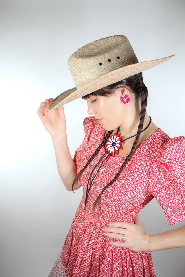 Vintage Country Daisy Red Fabric Stud Earrings Selected By Moons + Junes Vintage #1