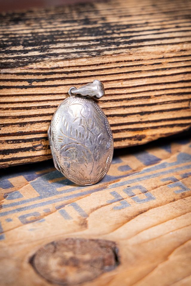 Vintage Etched Oval Sterling Silver Locket Selected by Black Shag Vintage #1