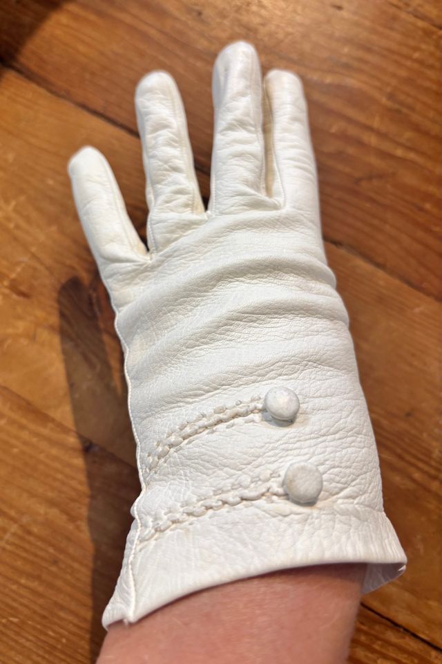 Vintage White Leather Gloves Selected by The Curatorial Dept #2