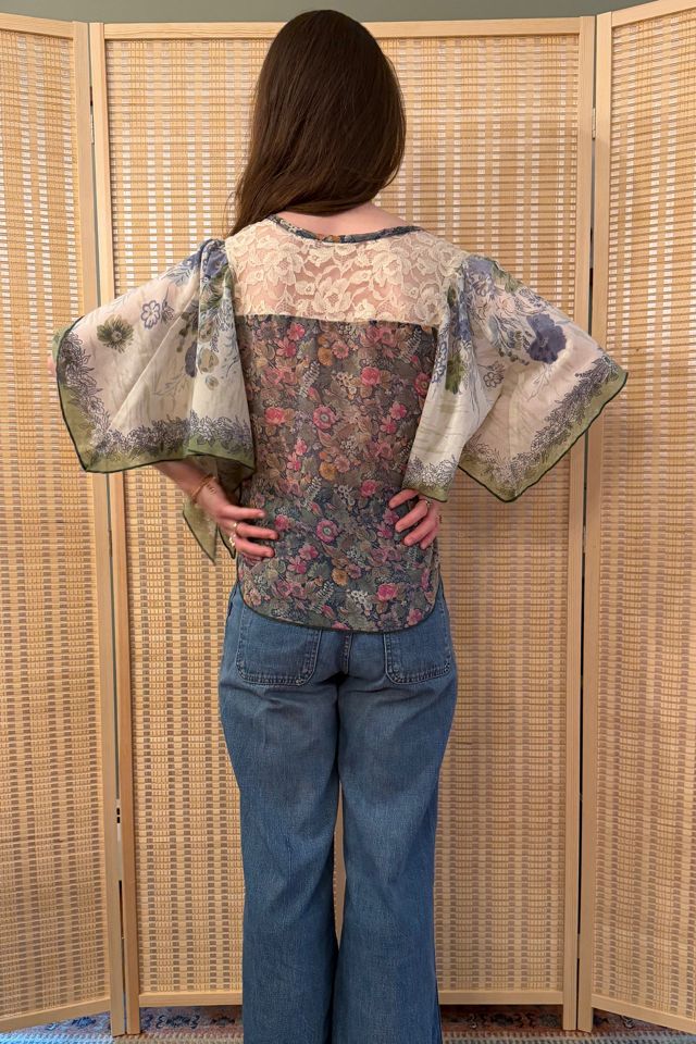 1970s Boho Flutter Sleeve Floral Blouse Selected by Two Vintage Twins #3