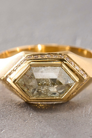 Женское кольцо Celine D'Aoust Hex Diamond, цвет: Золотой — фото 2