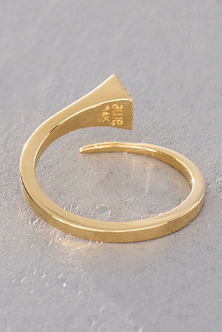 Женское кольцо Awe Inspired Horseshoe Nail Solid Gold, цвет: Золотой — фото 2