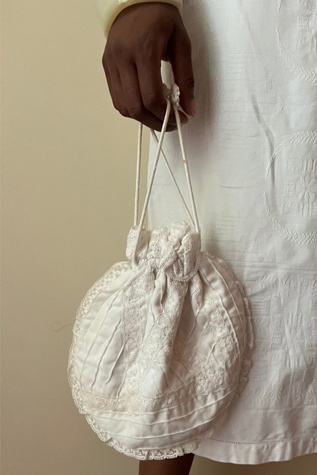 Женская сумка orange juice only. 1970s White Cotton and Lace Wristlet Selected, цвет: Белый — фото 1