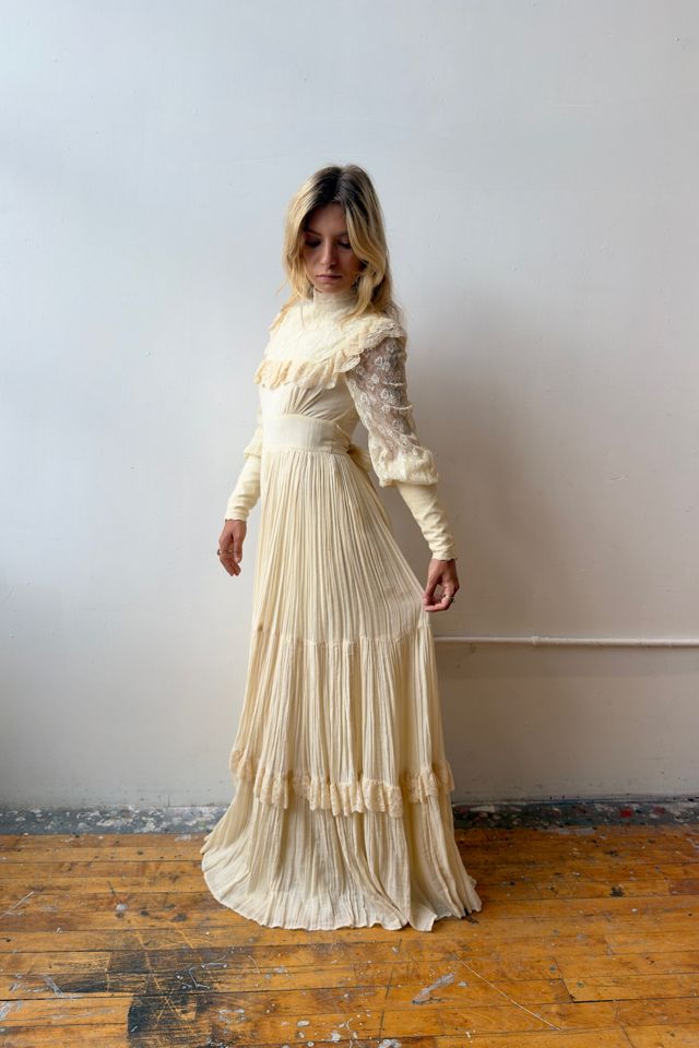 1970s Gunne Sax Full Sweep Backyard Wedding Dress Selected by Messy Jessy Vintage #2
