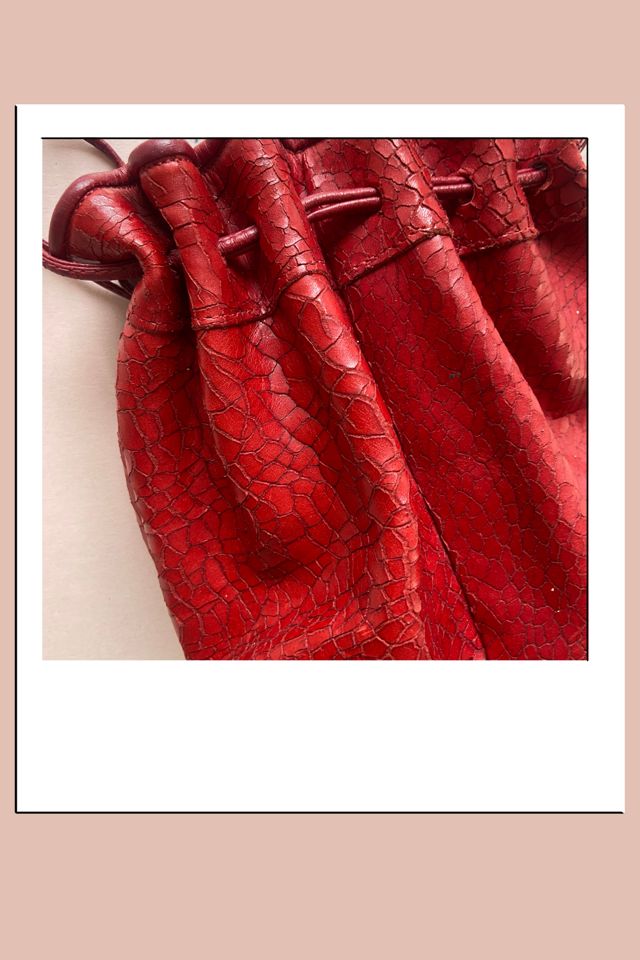 1990s GINO Crackled Red Leather Drawstring Pouch with Shoulder Strap Selected by A Stylish Life #2