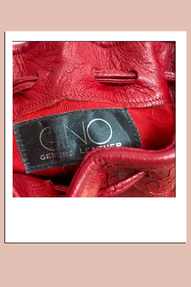 1990s GINO Crackled Red Leather Drawstring Pouch with Shoulder Strap Selected by A Stylish Life #3