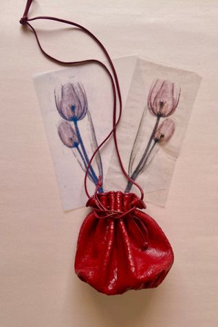 1990s GINO Crackled Red Leather Drawstring Pouch with Shoulder Strap Selected by A Stylish Life