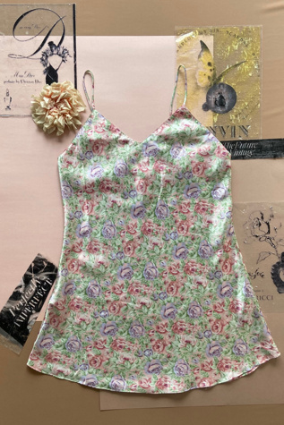 Kathryn 1990s Cabbage Floral Print Half Slip Selected by A Stylish Life
