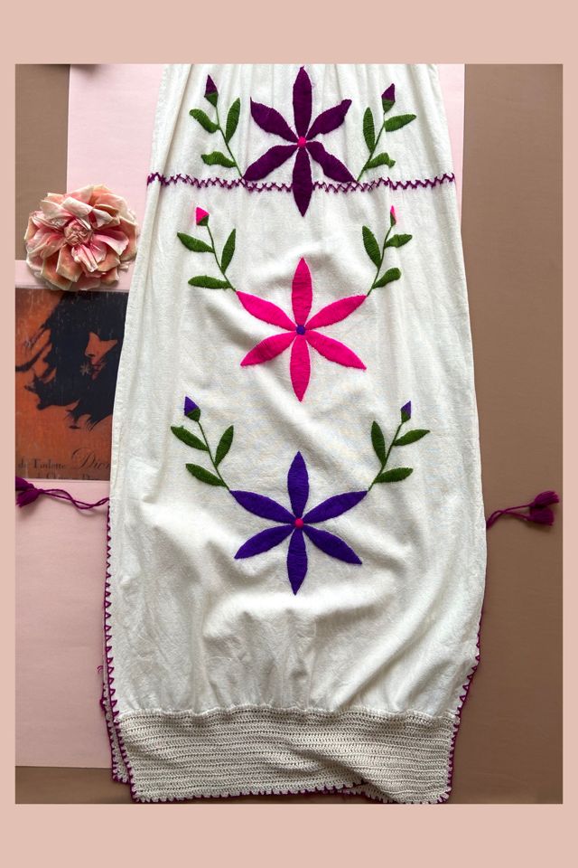 1970s Cotton Gauze Floral Embroidered Kaftan Selected by A Stylish Life #2
