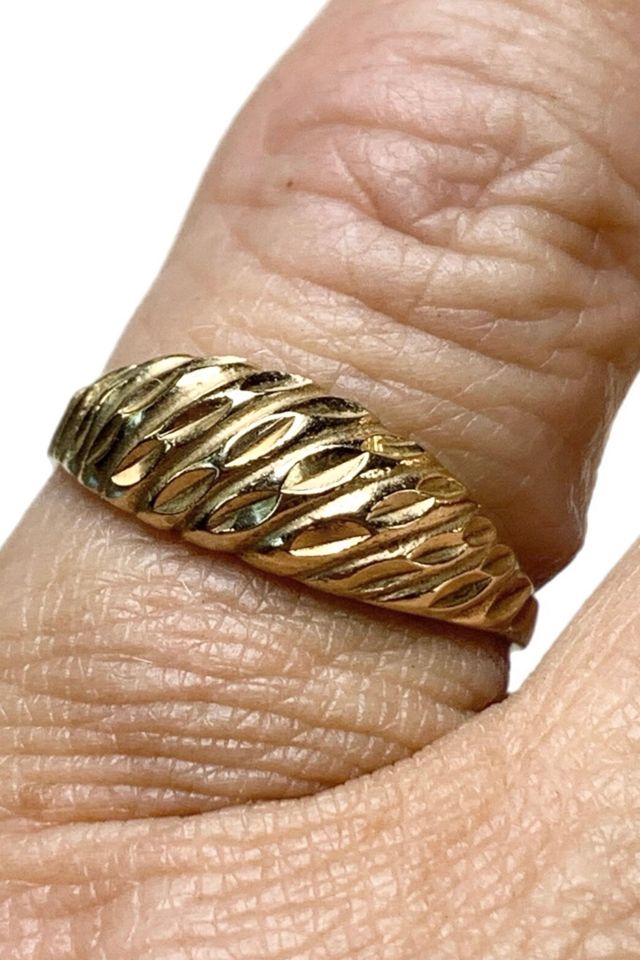 Vintage 10k Gold Dome Ring Croissant Pattern Selected by Lux Revival #1