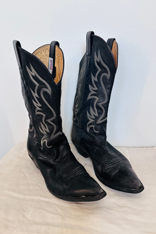Vintage Black Nocona Boots with White Stitching Selected by KA.TL.AK