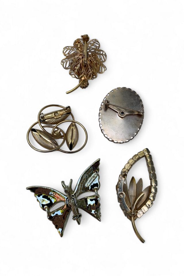 Vintage Mid-Century Floral Pin Set Selected by SharpLilTeeth #1