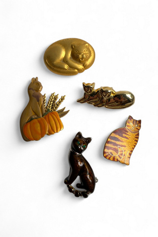 Vintage Autumn Cats Pin & Brooch Collection Selected by SharpLilTeeth