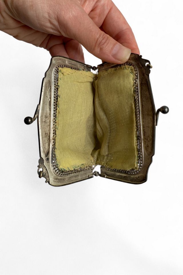 Vintage 1930s Mesh & Enamel Frame Purse Selected by SharpLilTeeth #2