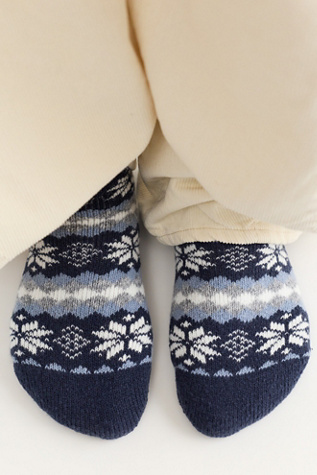 Snowflake Dreams Crew Socks
