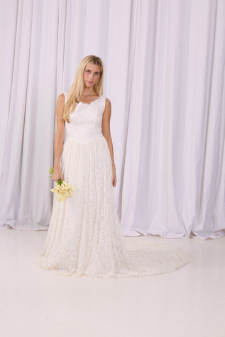 Vintage 1970s Sleeveless Lace Wedding Dress Selected by Kikos Kloset