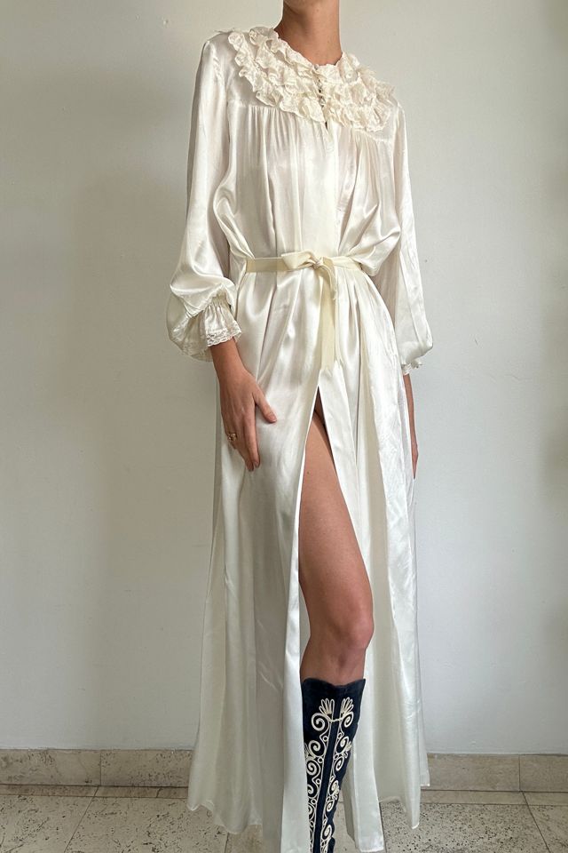 1940's Bridal White Robe Selected By Eveliina Vintage #1