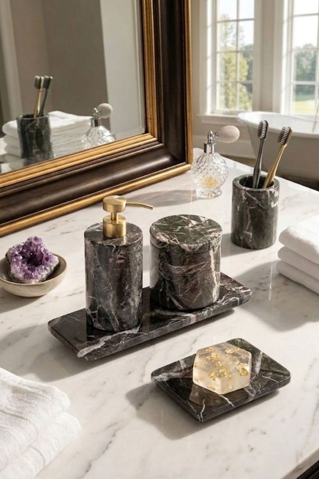 GAURI KOHLI Jardin Verde Levanto Bath Set #1