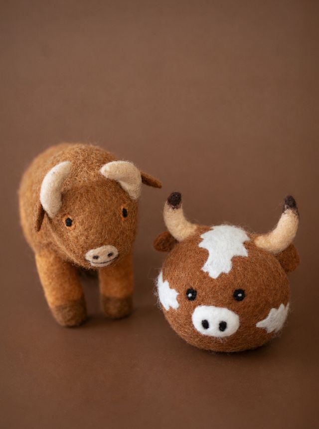 MODERNBEAST Texas Longhorn Beastball Wool Dog Toy #4