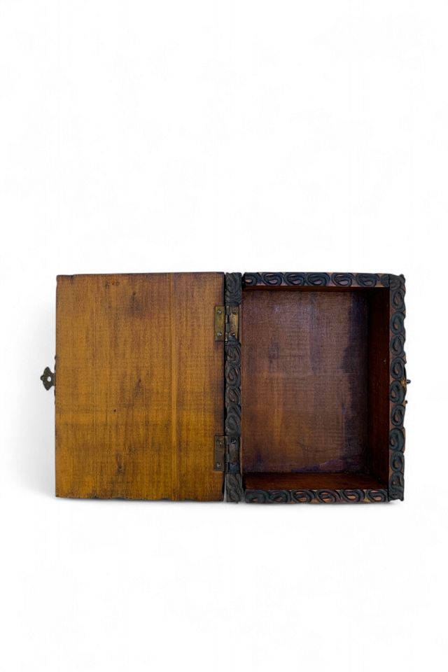 Vintage Mid-Century Hinged Carved Wooden Jewelry Box Selected by SharpLilTeeth #1