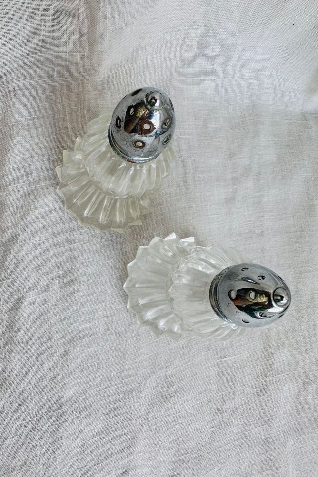 Vintage 1950’s Irice NY Glass Tassel Salt and Pepper Shakers Selected by KA.TL.AK #1